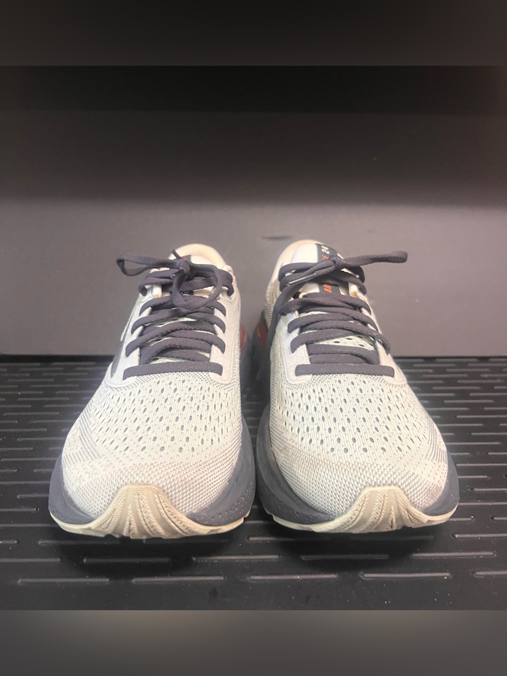 Brooks Women's Adrenaline GTS 24 GREAT CONDITION! - Picture 5 of 8